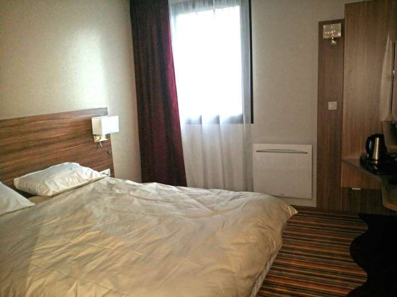Brit Hotel